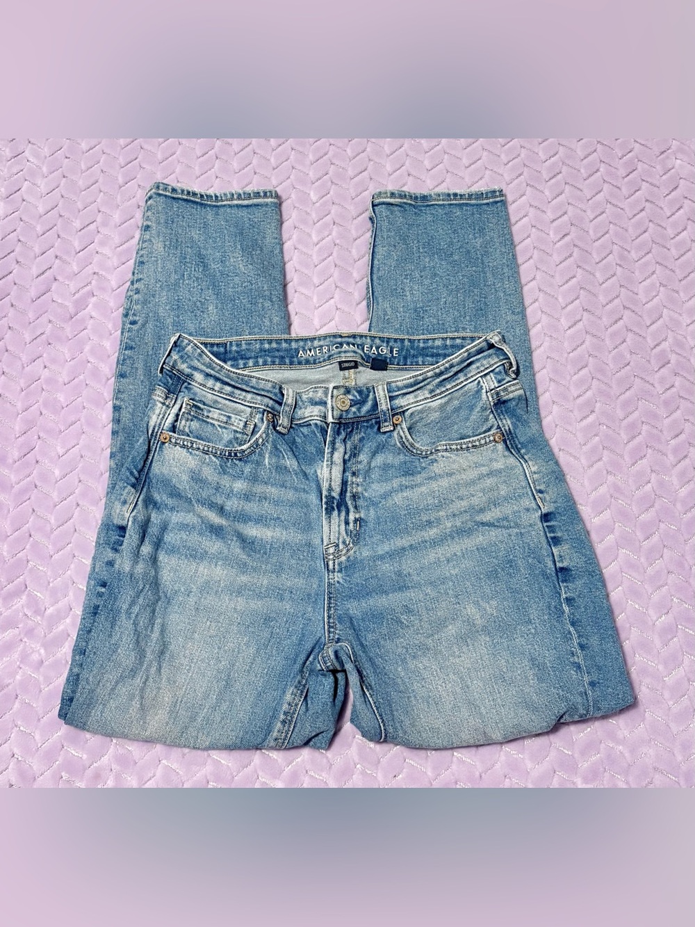 American Eagle Outfitters Light Blue High-Rise Straight Jeans
